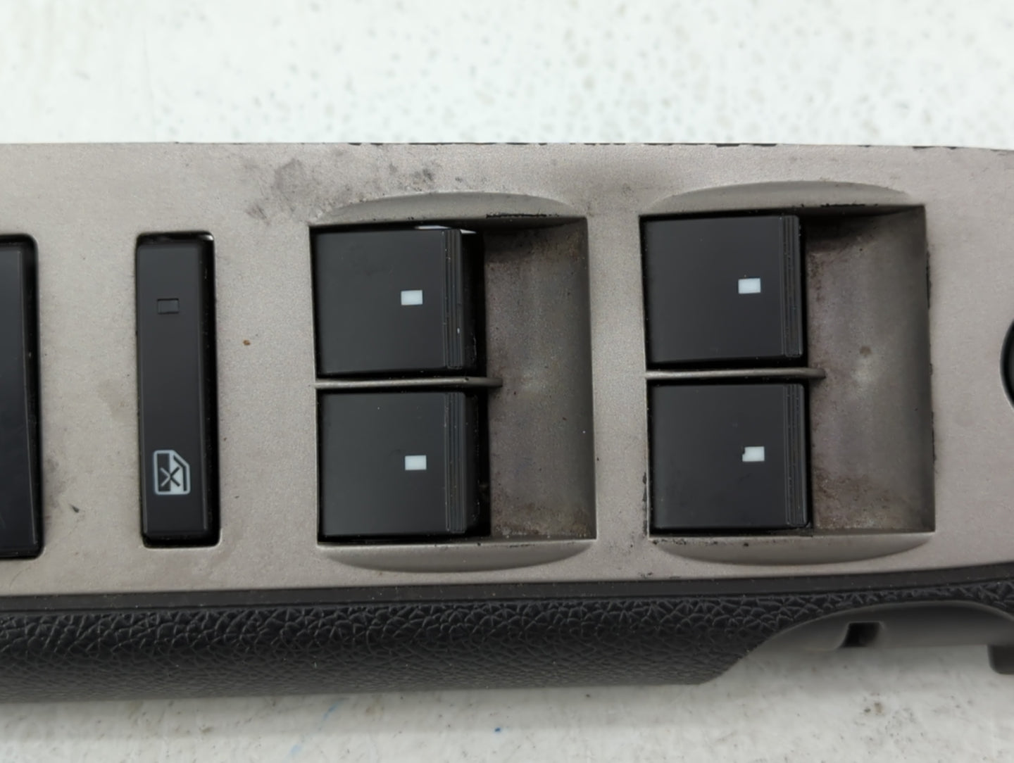 2011 Chevrolet Traverse Master Power Window Switch Replacement Driver Side Left P/N:20945129 Fits OEM Used Auto Parts - Oemu