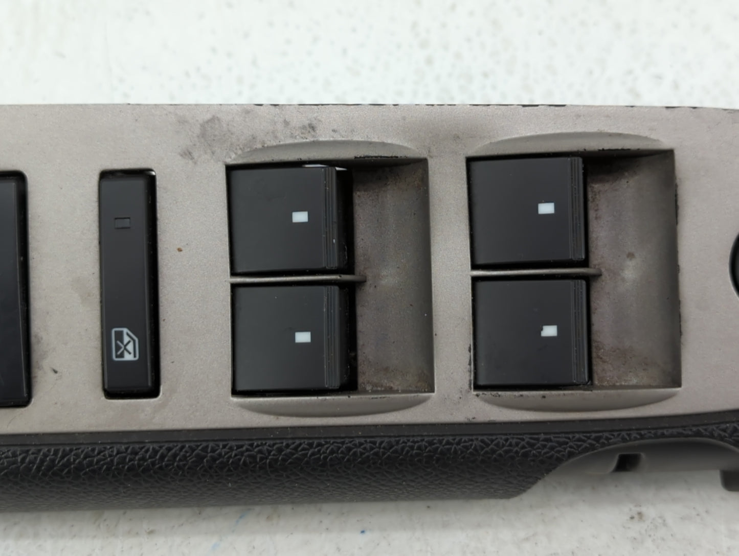 2011 Chevrolet Traverse Master Power Window Switch Replacement Driver Side Left P/N:20945129 Fits OEM Used Auto Parts - Oemu
