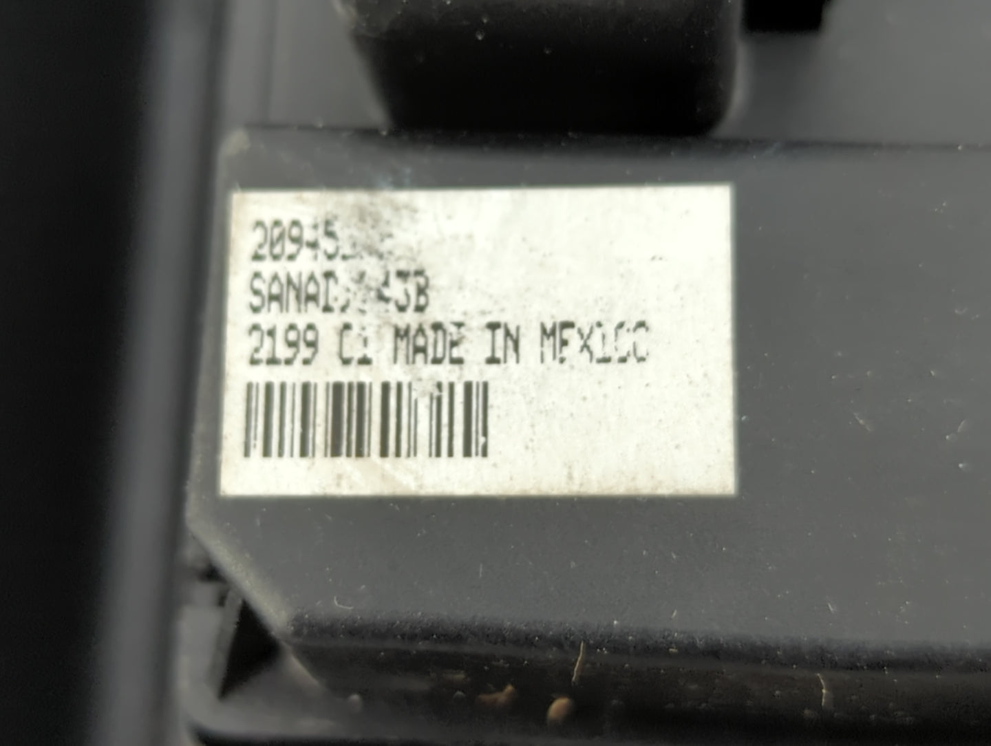 2011 Chevrolet Traverse Master Power Window Switch Replacement Driver Side Left P/N:20945129 Fits OEM Used Auto Parts - Oemu