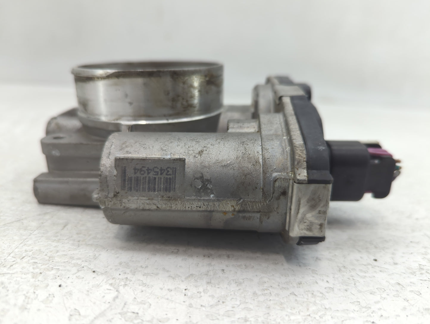 2011 Chevrolet Traverse Throttle Body P/N:995AA Fits Fits 2007 2008 2009 2010 OEM Used Auto Parts - Oemusedautoparts1.com