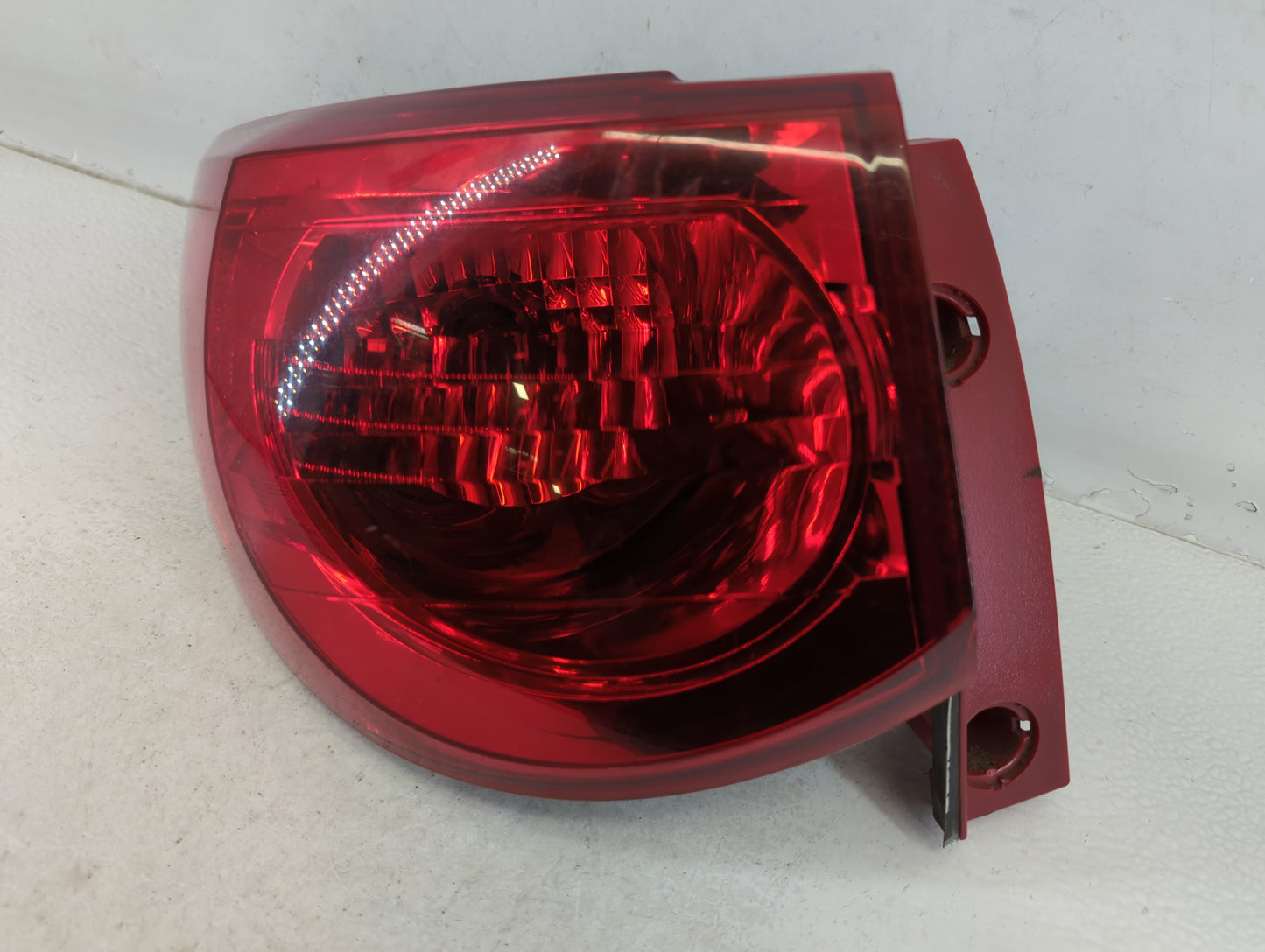 2011 Chevrolet Traverse Tail Light Assembly Driver Left OEM P/N:ZFY-00928-GM Fits OEM Used Auto Parts - Oemusedautoparts1.co