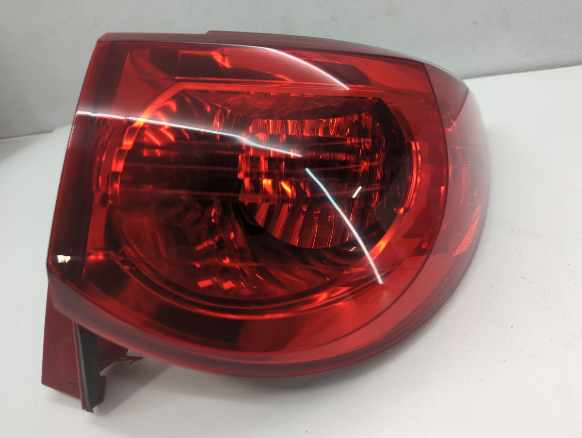 2009-2012 Chevrolet Traverse Tail Light Assembly Passenger Right OEM Fits Fits 2009 2010 2011 2012 OEM Used Auto Parts - Oem