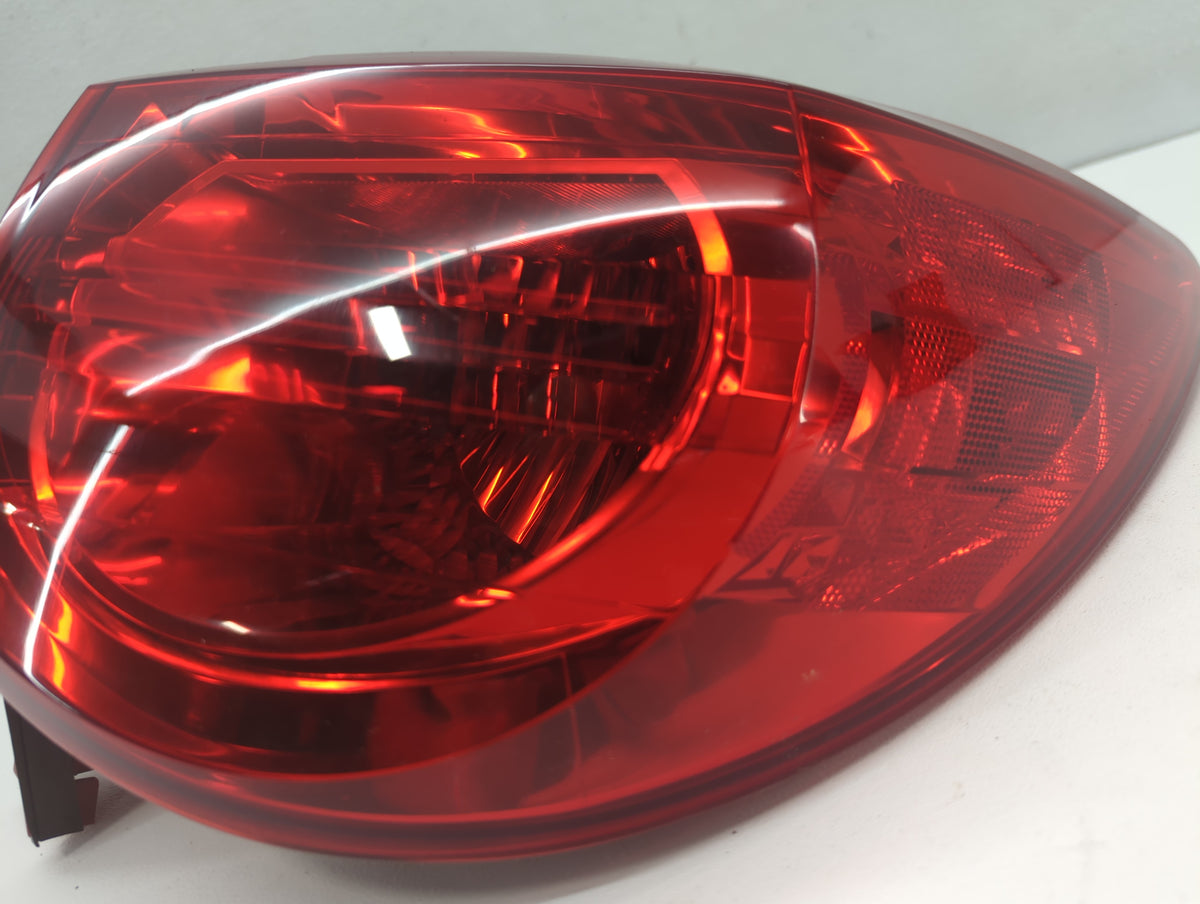 2009-2012 Chevrolet Traverse Tail Light Assembly Passenger Right OEM Fits Fits 2009 2010 2011 2012 OEM Used Auto Parts - Oem