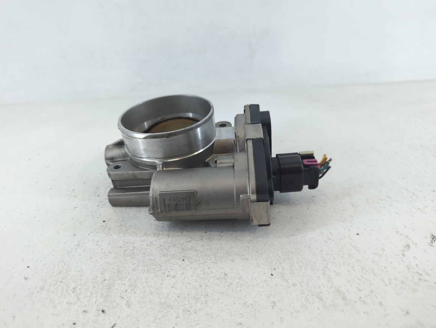 2011 Chevrolet Traverse Throttle Body P/N:2020AA995AA7209C Fits Fits 2007 2008 2009 2010 OEM Used Auto Parts - Oemusedautopa