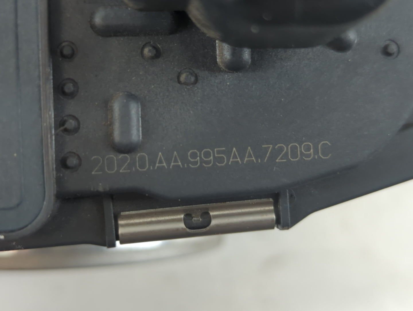 2011 Chevrolet Traverse Throttle Body P/N:2020AA995AA7209C Fits Fits 2007 2008 2009 2010 OEM Used Auto Parts - Oemusedautopa