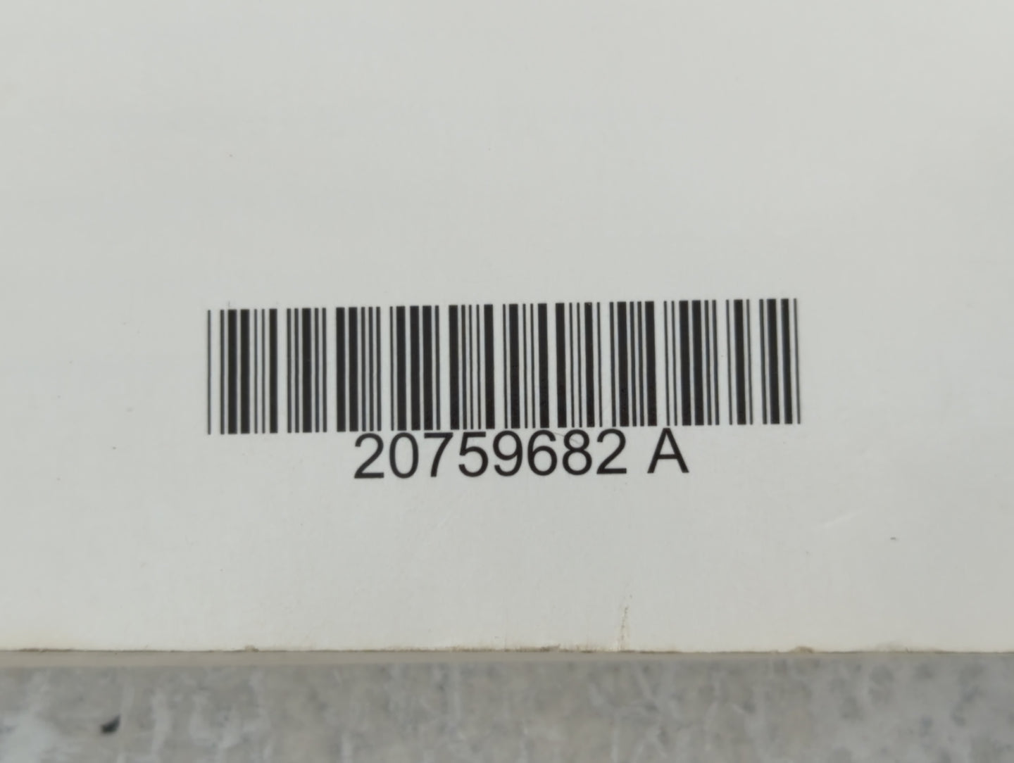 2011 Chevrolet Traverse Owners Manual Book Guide P/N:20759682 A OEM Used Auto Parts - Oemusedautoparts1.com
