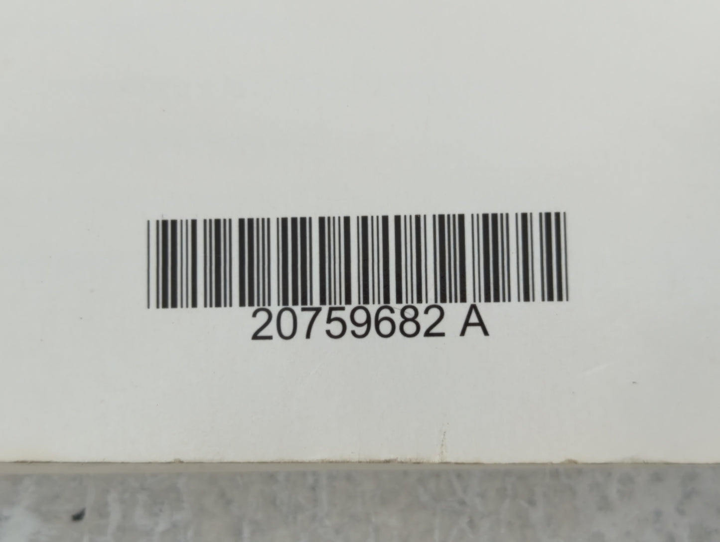2011 Chevrolet Traverse Owners Manual Book Guide P/N:20759682 A OEM Used Auto Parts - Oemusedautoparts1.com