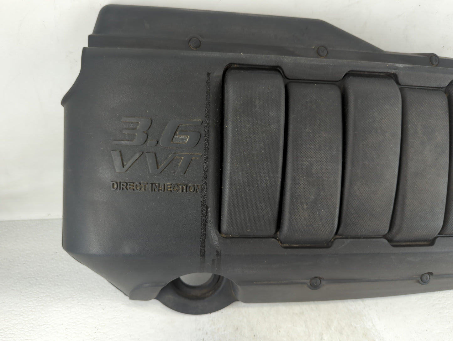2011 Chevrolet Traverse Engine Cover - Oemusedautoparts1.com