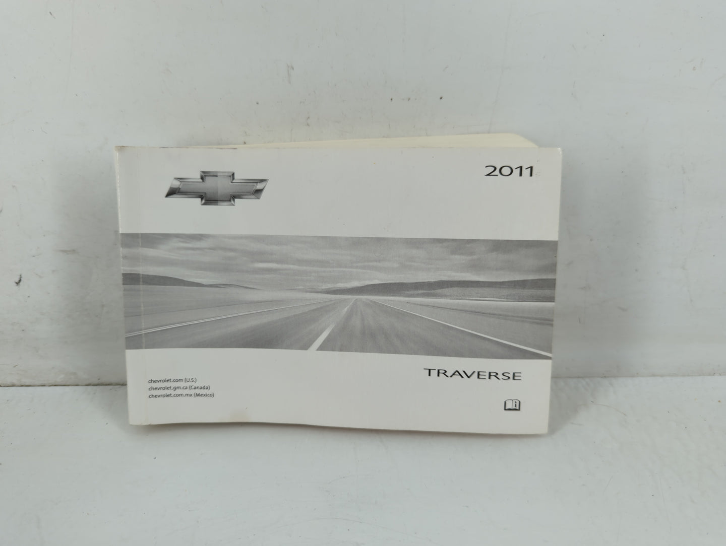 2011 Chevrolet Traverse Owners Manual Book Guide P/N:20759682 A OEM Used Auto Parts - Oemusedautoparts1.com