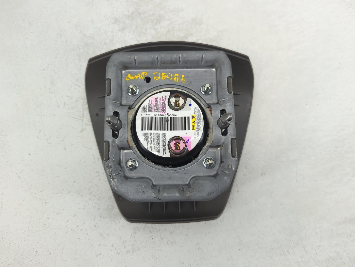 2009-2011 Chevrolet Traverse Air Bag Driver Left Steering Wheel Mounted - Oemusedautoparts1.com