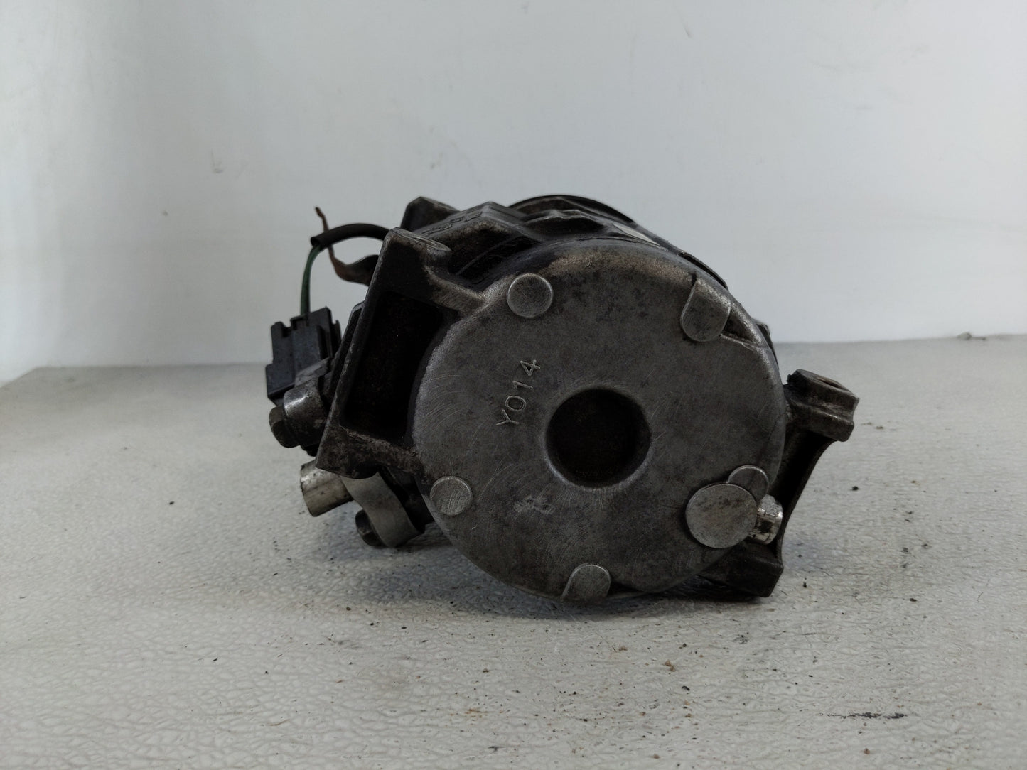 Chevrolet Traverse Air Conditioning A/c Ac Compressor Oem - Oemusedautoparts1.com