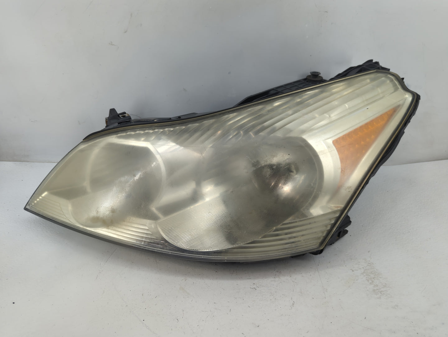 2011 Chevrolet Traverse Driver Left Oem Head Light Headlight Lamp - Oemusedautoparts1.com