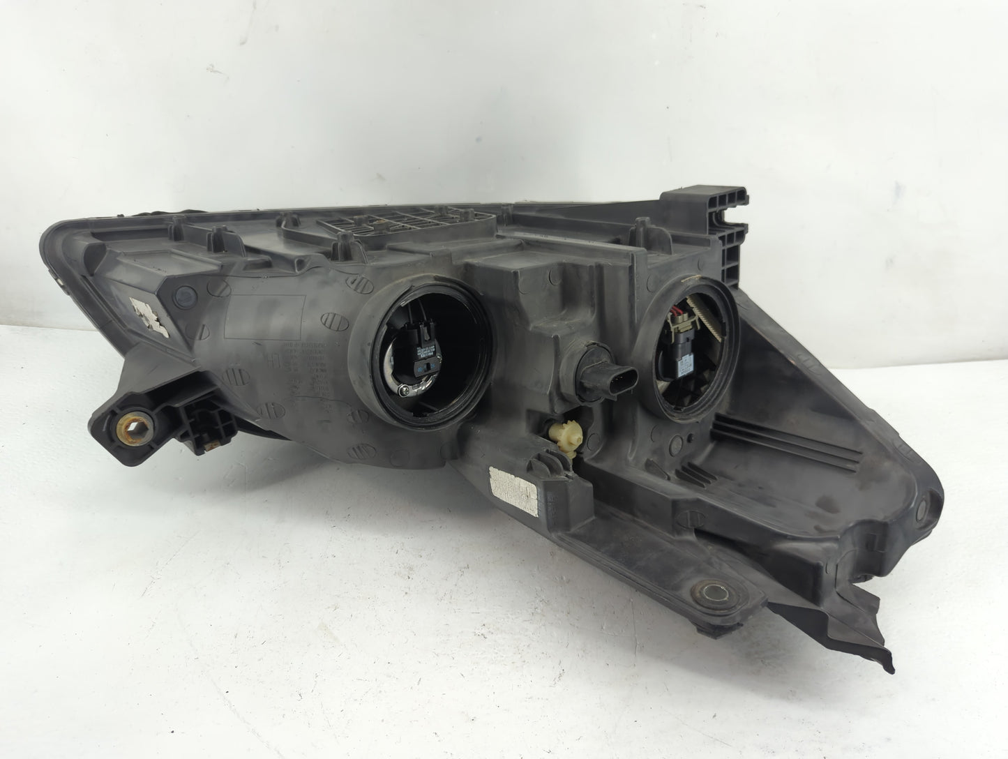 2011 Chevrolet Traverse Driver Left Oem Head Light Headlight Lamp - Oemusedautoparts1.com