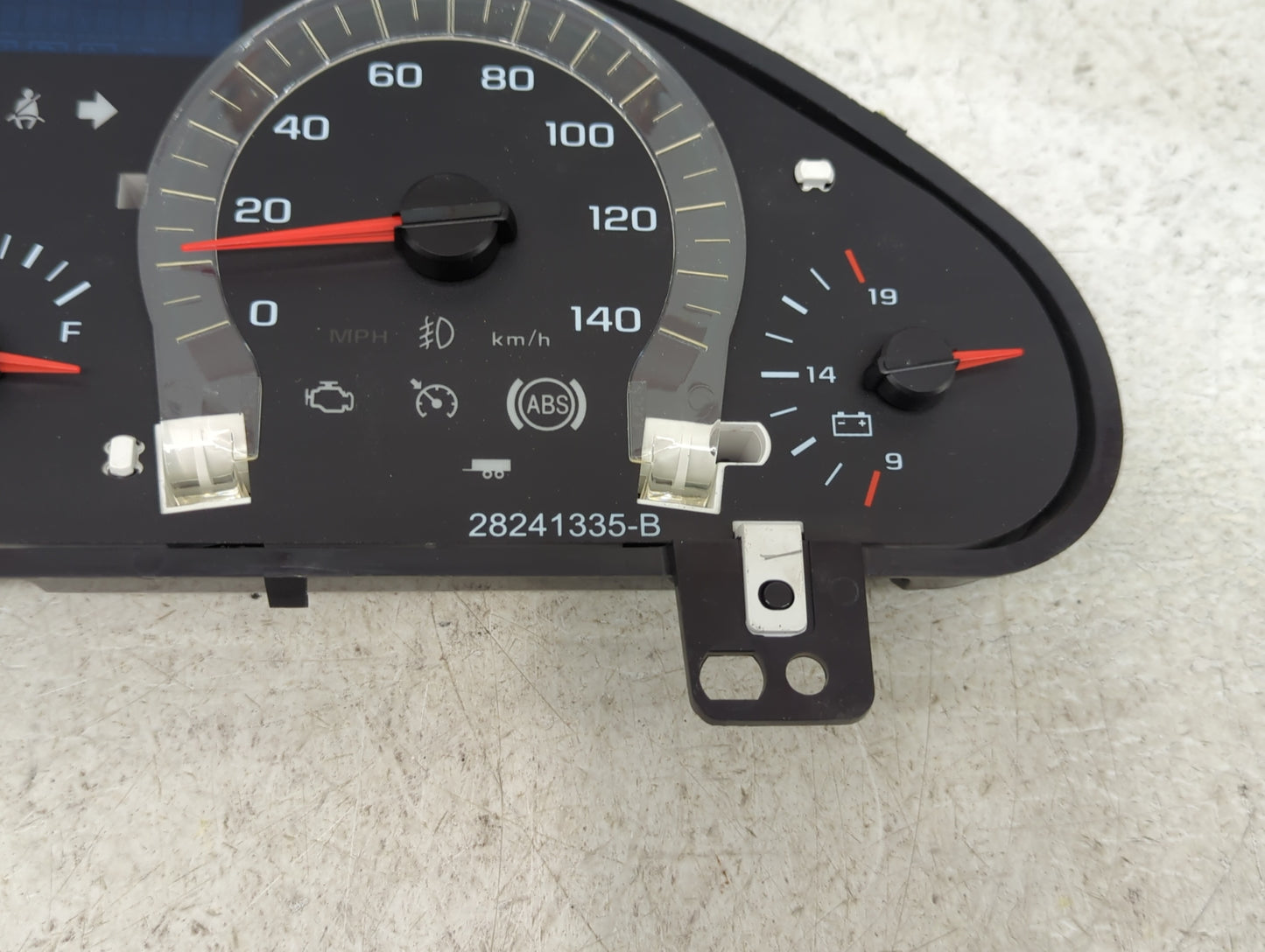 2011 Chevrolet Traverse Instrument Cluster Speedometer Gauges Miles:223K Fits OEM Used Auto Parts - Oemusedautoparts1.com