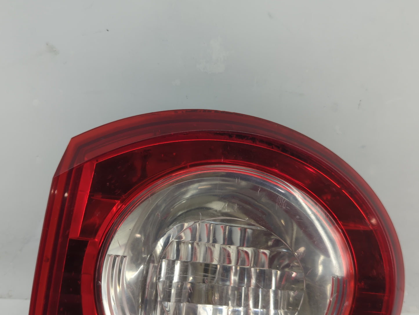 2011 Chevrolet Traverse Passenger Right Side Deck Lid Mounted Tail Light - Oemusedautoparts1.com