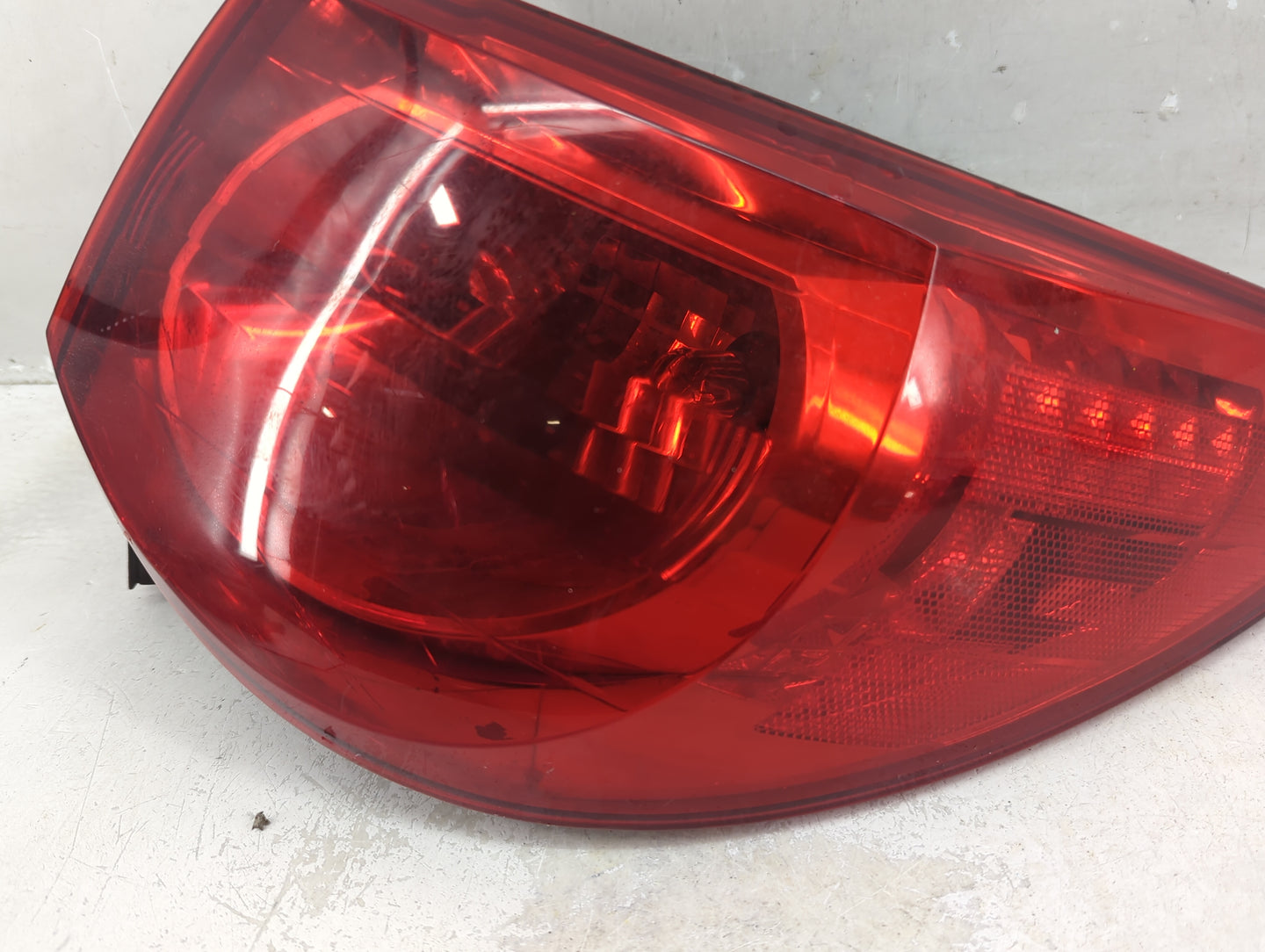 2011 Chevrolet Traverse Tail Light Assembly Passenger Right OEM Fits OEM Used Auto Parts - Oemusedautoparts1.com
