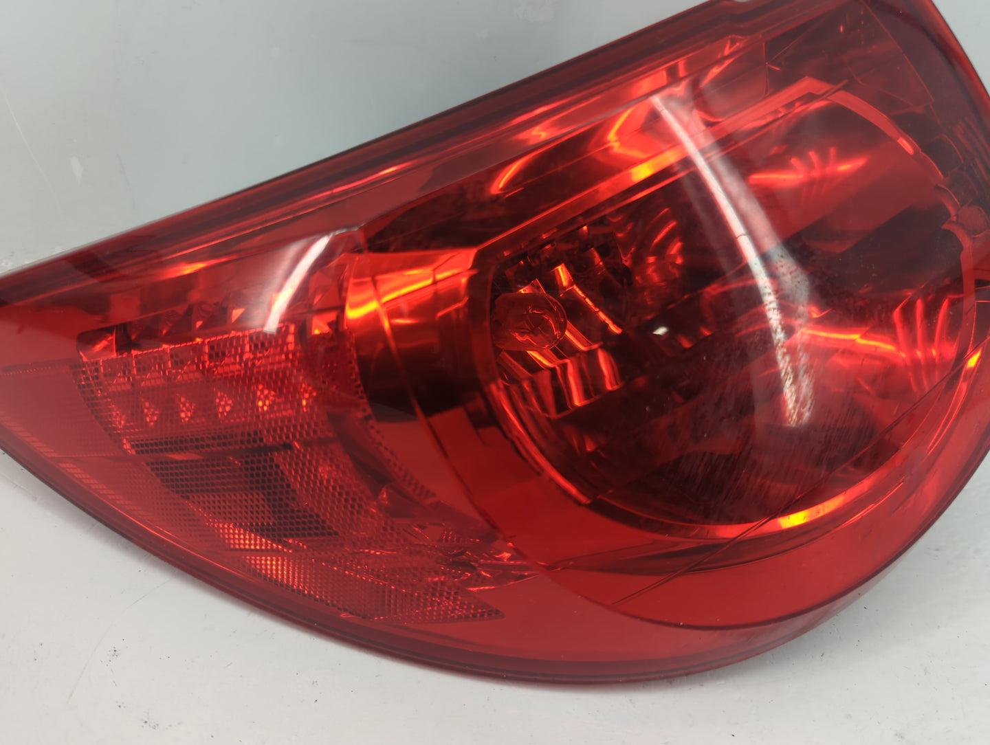 2011 Chevrolet Traverse Tail Light Assembly Driver Left OEM Fits OEM Used Auto Parts - Oemusedautoparts1.com
