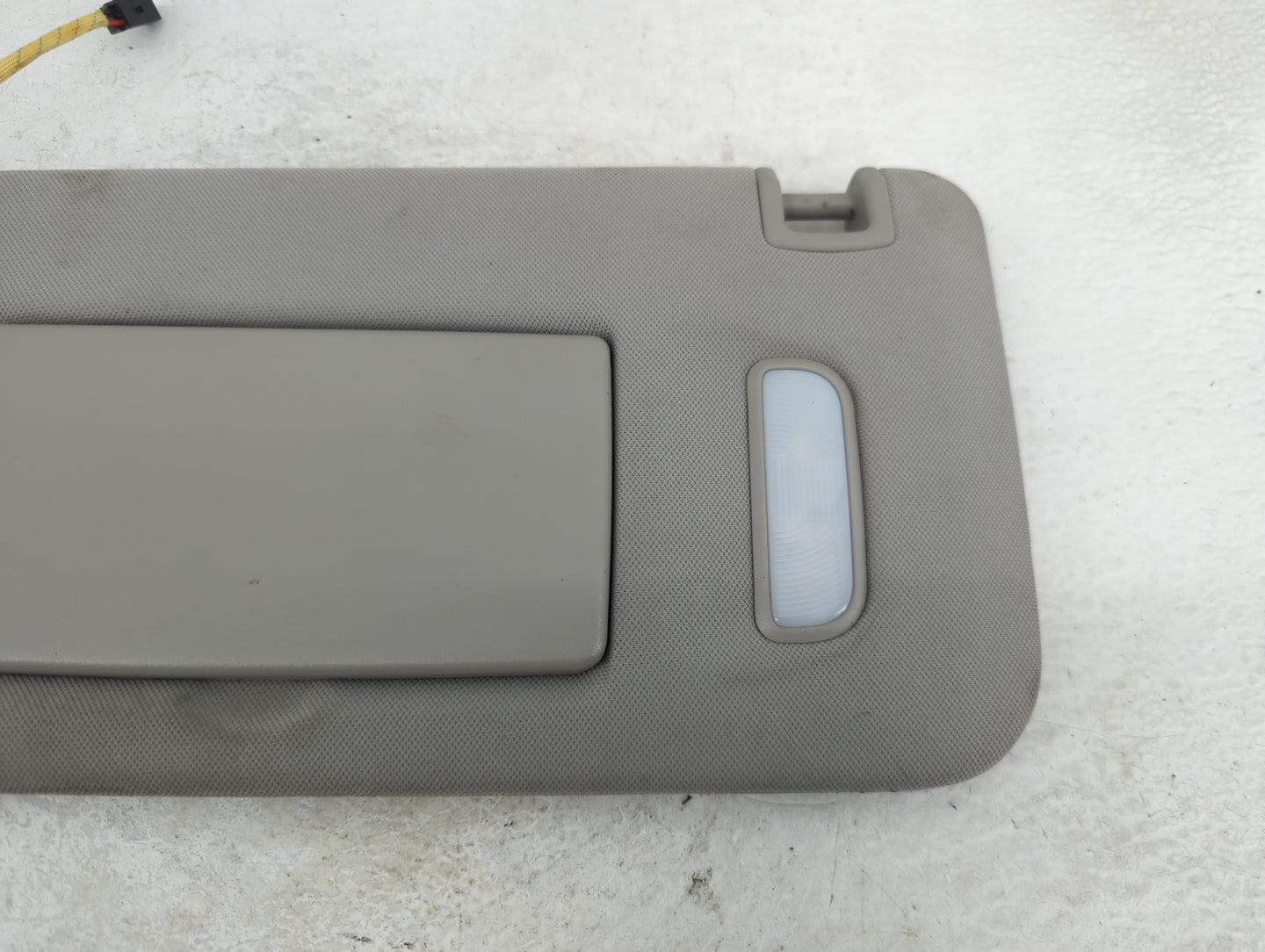 2011 Chevrolet Traverse Sun Visor Shade Replacement Driver Left Mirror Fits OEM Used Auto Parts - Oemusedautoparts1.com
