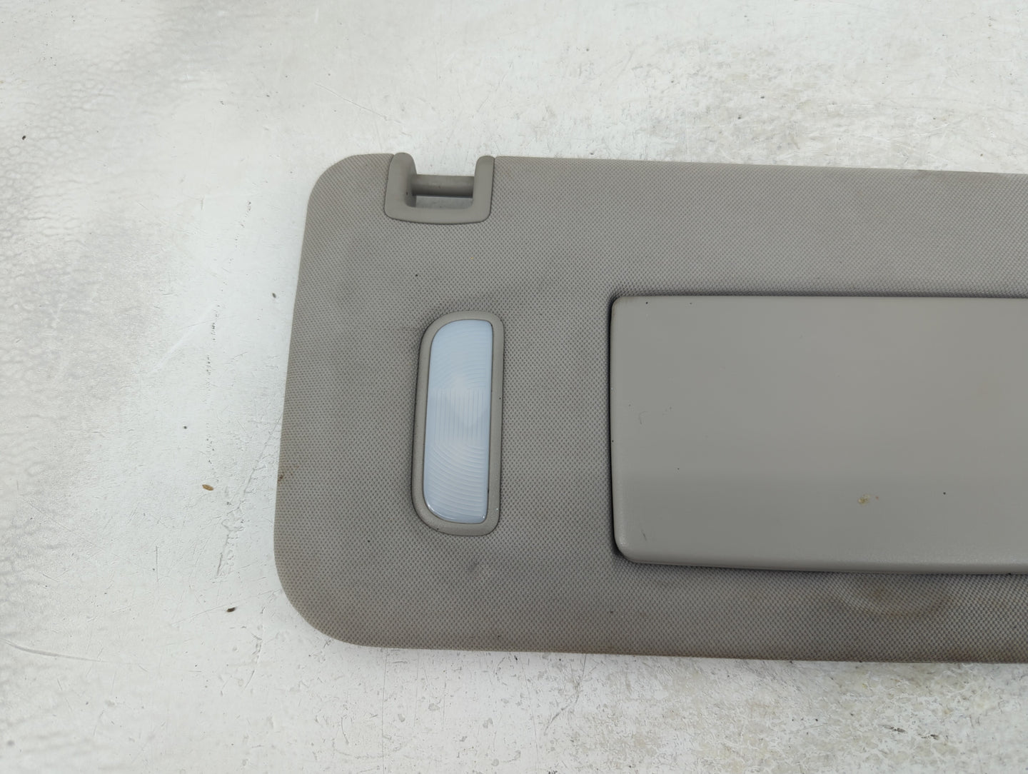 2011 Chevrolet Traverse Sun Visor Shade Replacement Passenger Right Mirror Fits OEM Used Auto Parts - Oemusedautoparts1.com