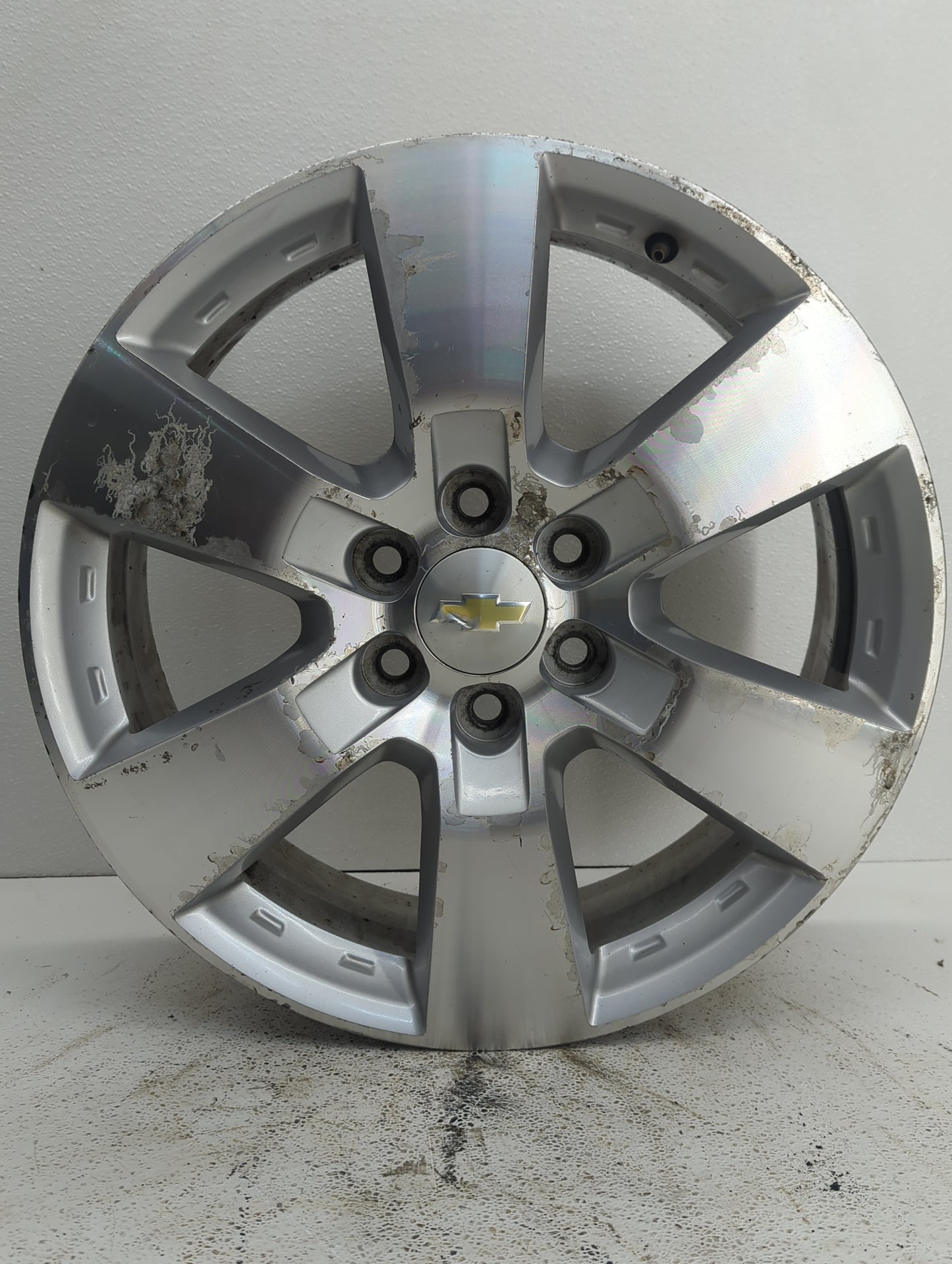 2009-2015 Chevrolet Traverse Oem Wheel Rim - Oemusedautoparts1.com