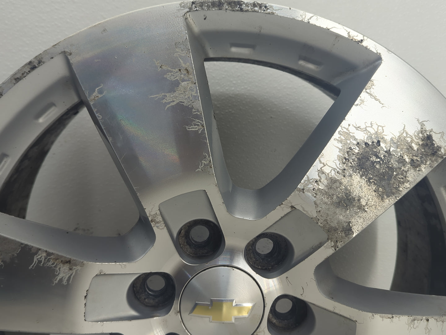 2009-2015 Chevrolet Traverse Oem Wheel Rim 898151 - Oemusedautoparts1.com