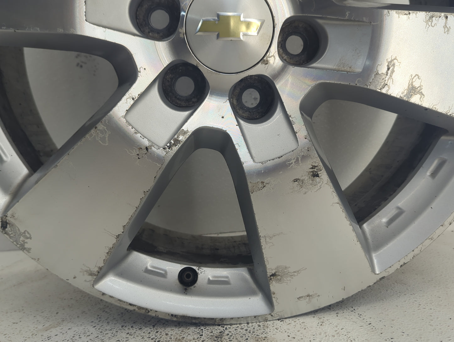 2009-2015 Chevrolet Traverse Oem Wheel Rim 898151 - Oemusedautoparts1.com