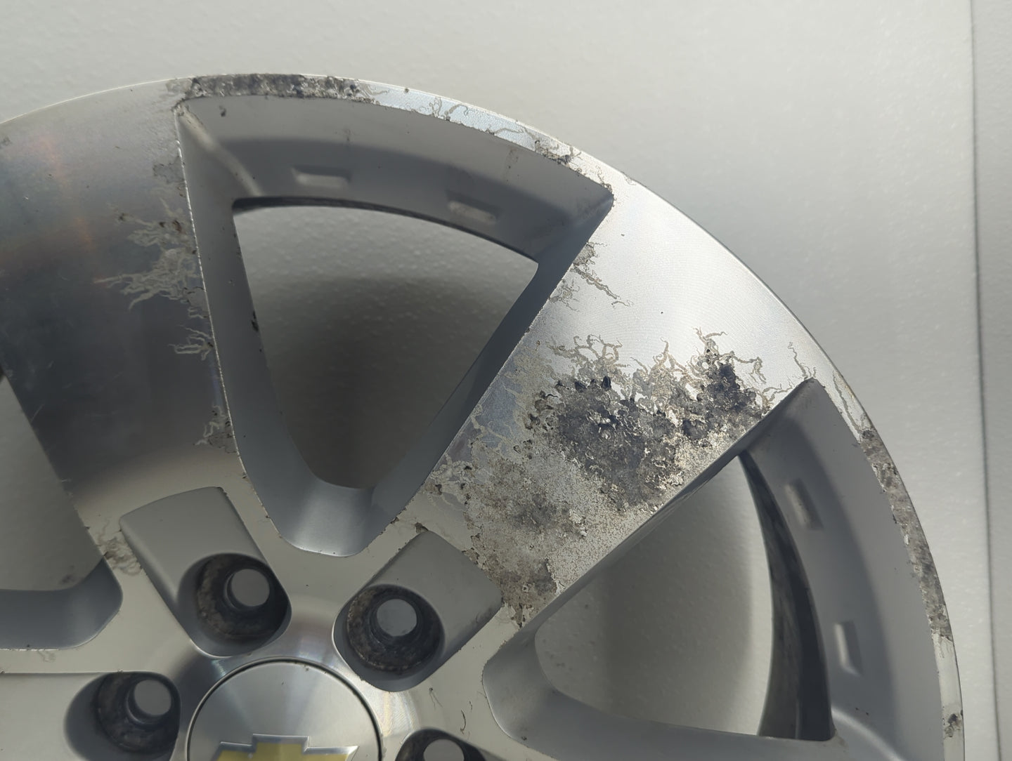 2009-2015 Chevrolet Traverse Oem Wheel Rim 898151 - Oemusedautoparts1.com