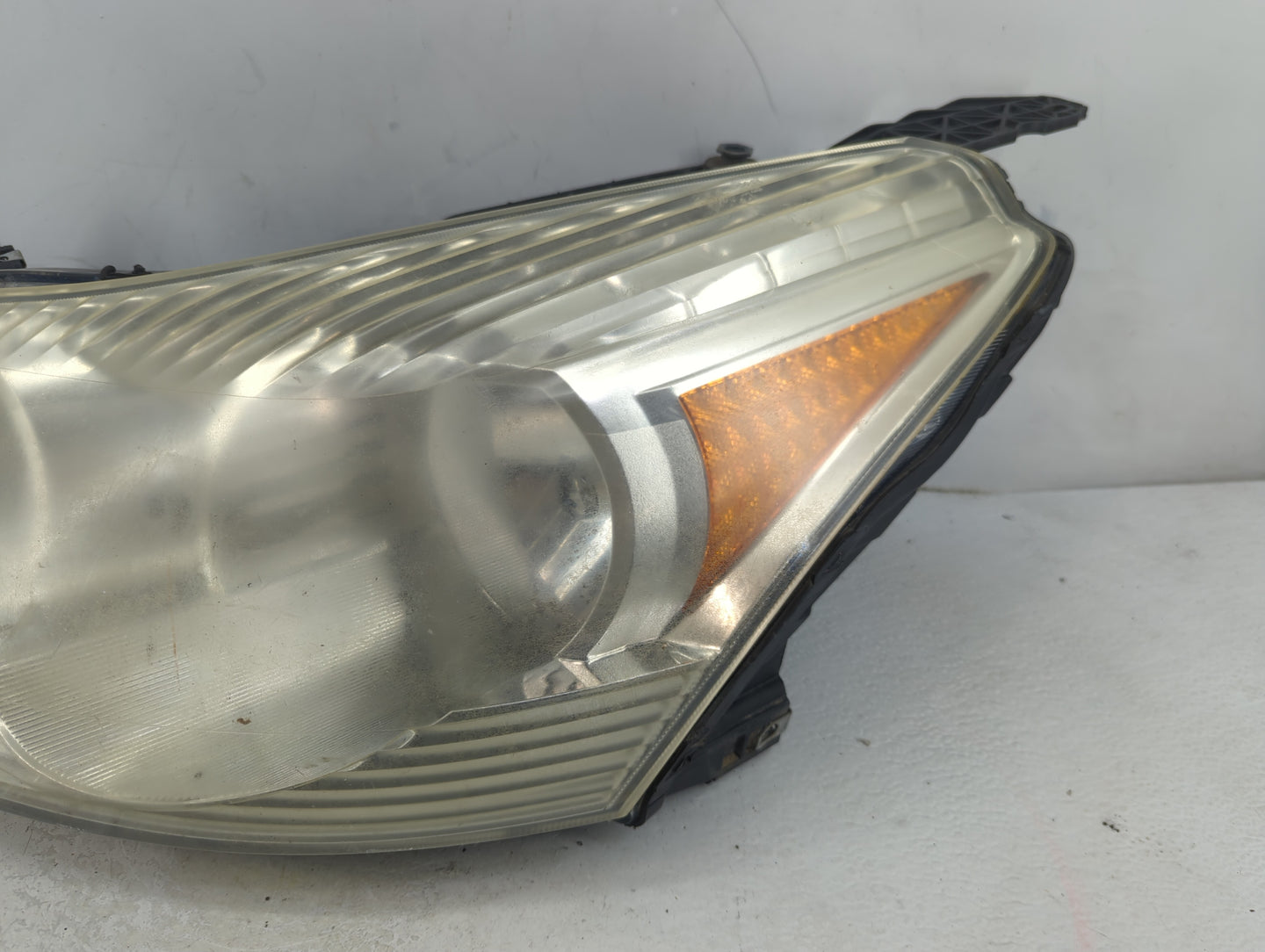 2011 Chevrolet Traverse Driver Left Oem Head Light Headlight Lamp - Oemusedautoparts1.com