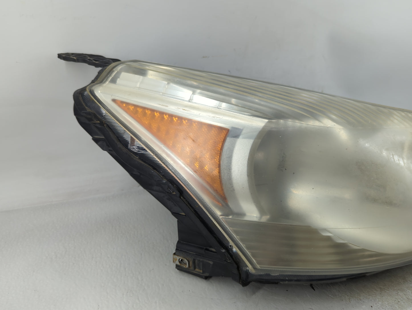 2011 Chevrolet Traverse Passenger Right Oem Head Light Headlight Lamp - Oemusedautoparts1.com
