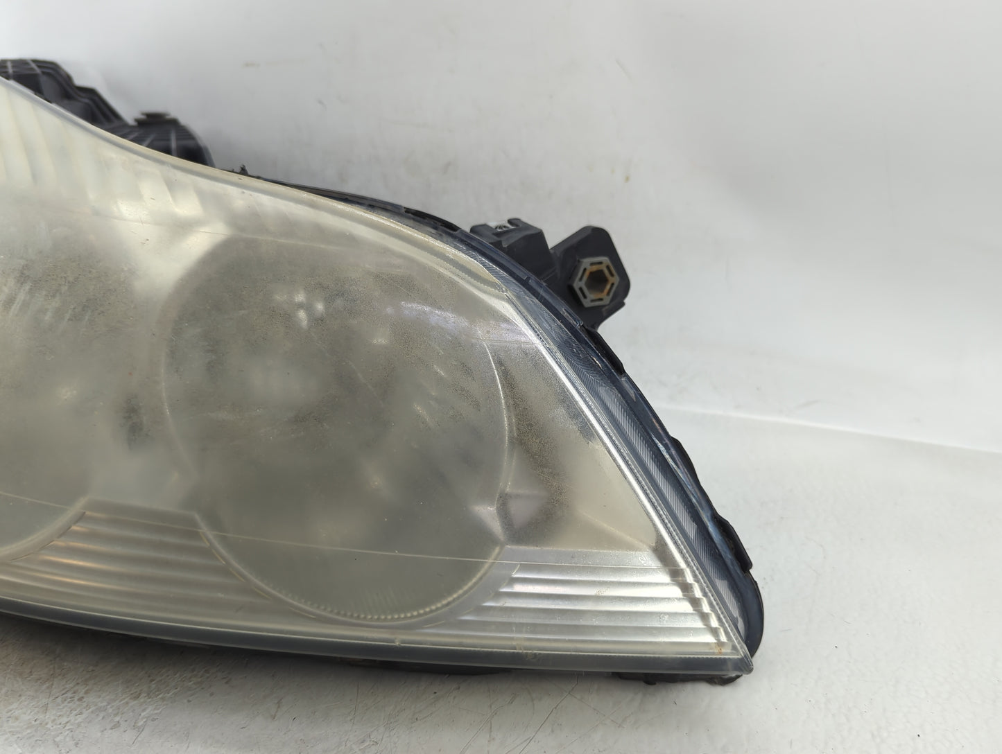 2011 Chevrolet Traverse Passenger Right Oem Head Light Headlight Lamp - Oemusedautoparts1.com