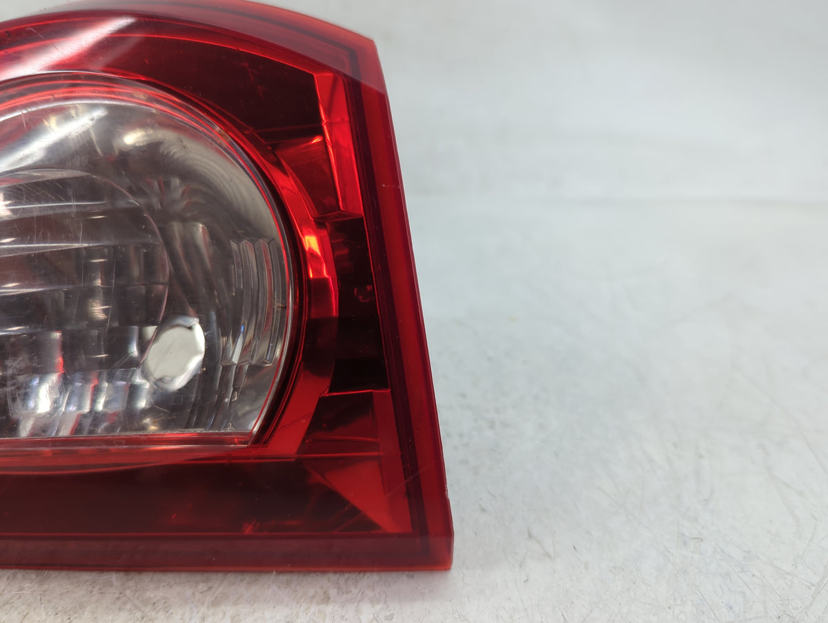 2011 Chevrolet Traverse Driver Left Side Deck Lid Mounted Tail Light 899355 - Oemusedautoparts1.com