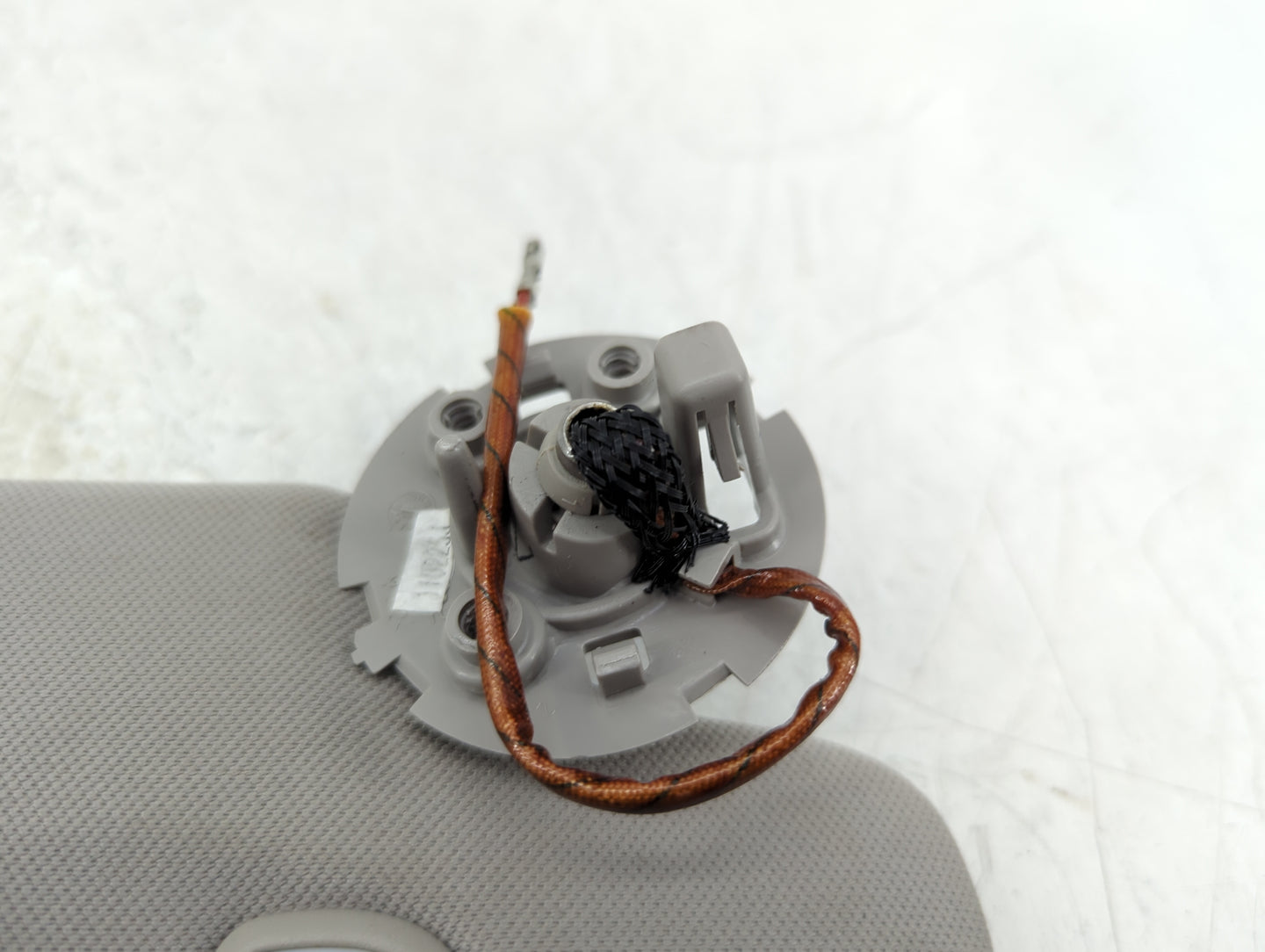 2011 Chevrolet Traverse Sun Visor Shade Replacement Passenger Right Mirror Fits OEM Used Auto Parts - Oemusedautoparts1.com