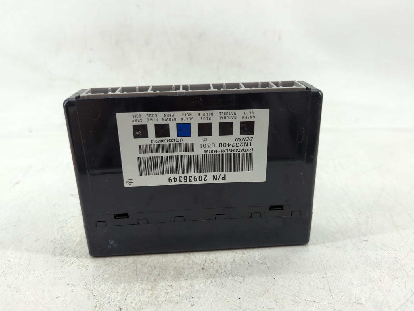 Chevrolet Traverse Body Control Module Bcm Inner Cabin Fuse Box 20935349 - Oemusedautoparts1.com