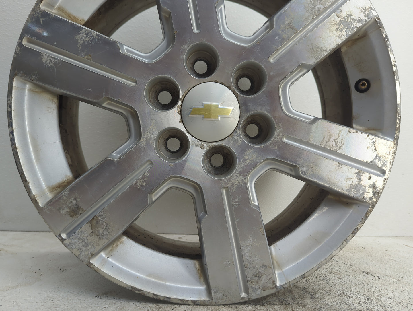 2011 Chevrolet Traverse Oem Wheel Rim - Oemusedautoparts1.com