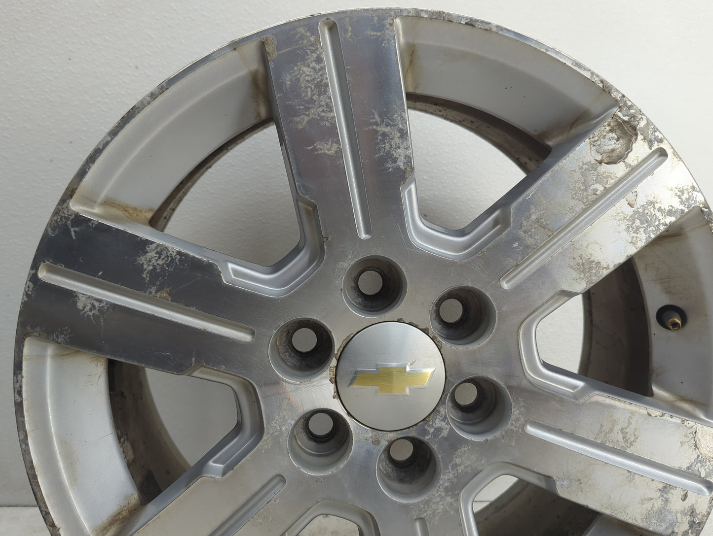 2011 Chevrolet Traverse Oem Wheel Rim - Oemusedautoparts1.com