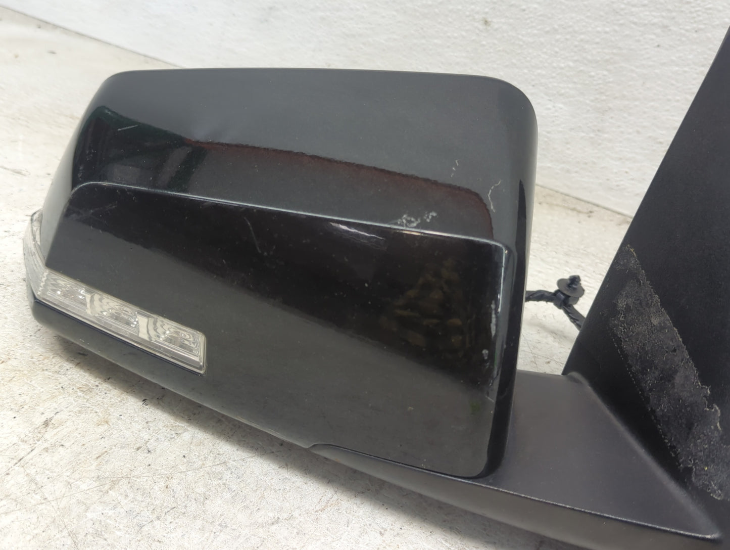 2015-2017 Chevrolet Traverse Passenger Side View Mirror - Right Door Mirror OEM Used - Oemusedautoparts1.com