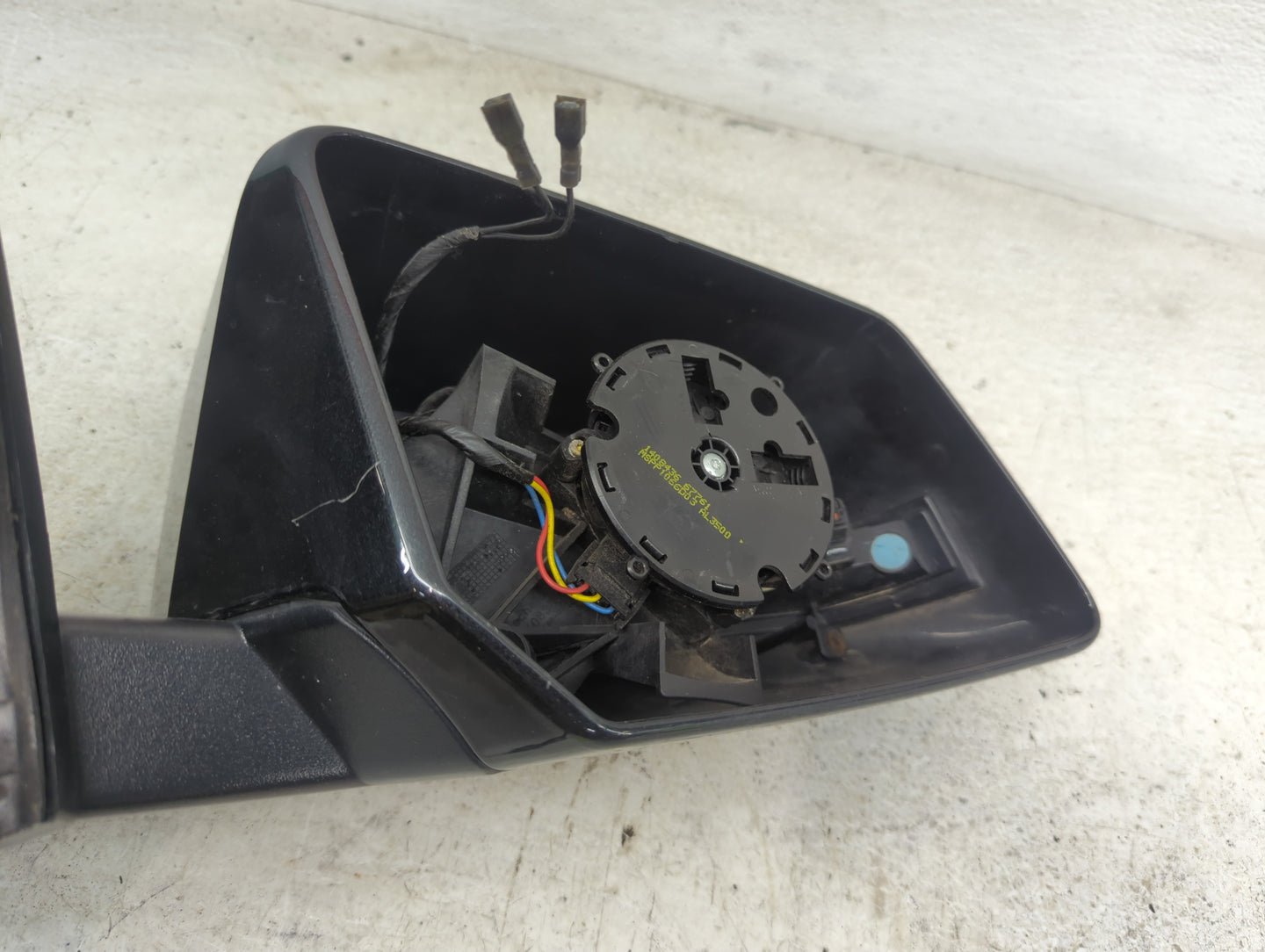 2015-2017 Chevrolet Traverse Passenger Side View Mirror - Right Door Mirror OEM Used - Oemusedautoparts1.com