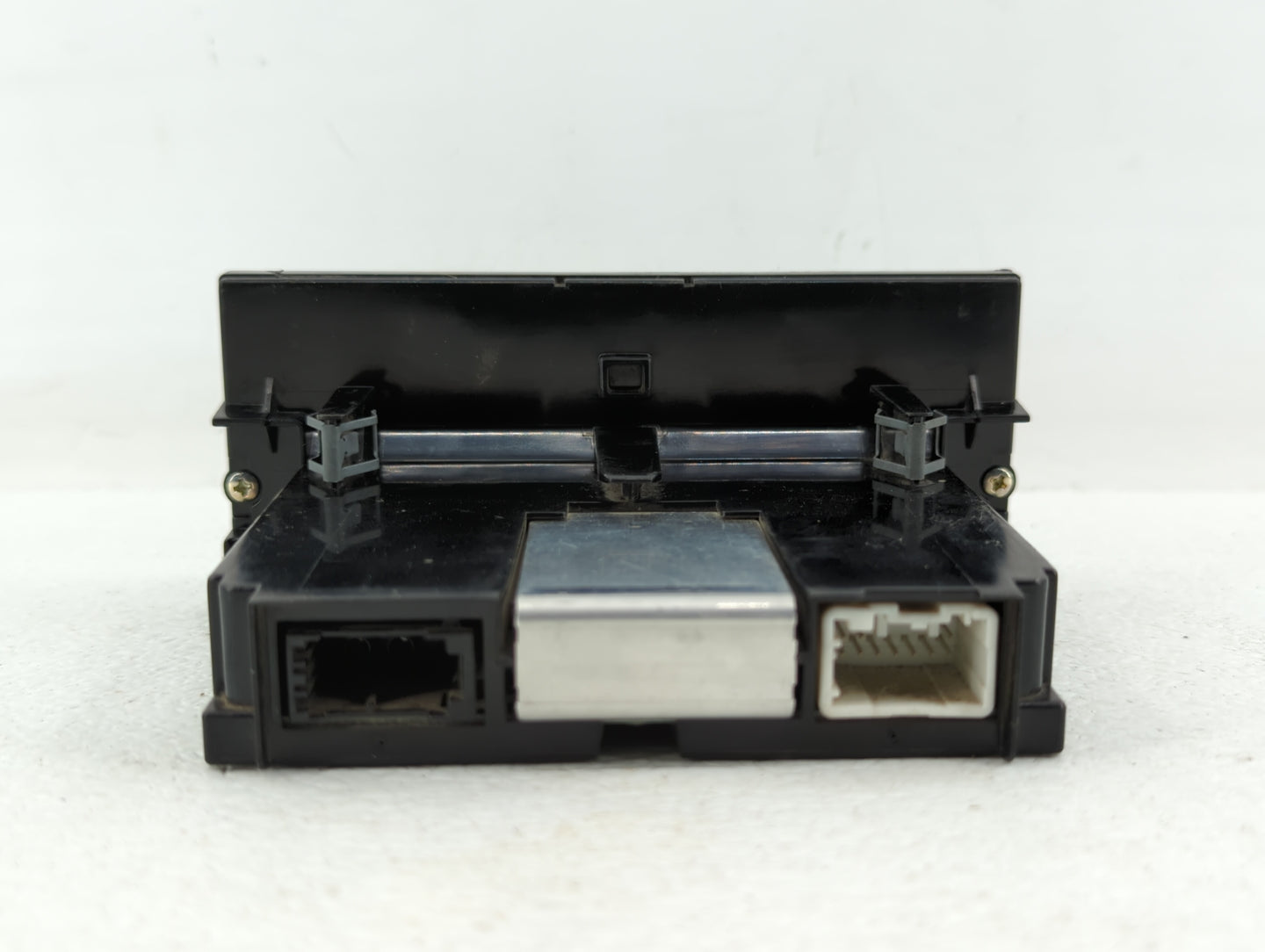 2011 Chevrolet V30 Information Display Screen - Oemusedautoparts1.com