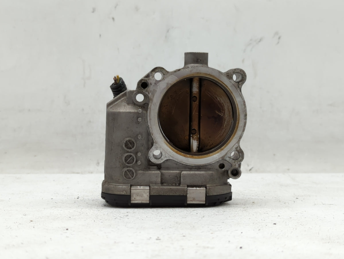 2011 Chevrolet V30 Throttle Body P/N:30711552 Fits Fits 2004 2005 2006 2007 2008 2009 2010 2012 2013 OEM Used Auto Parts - O