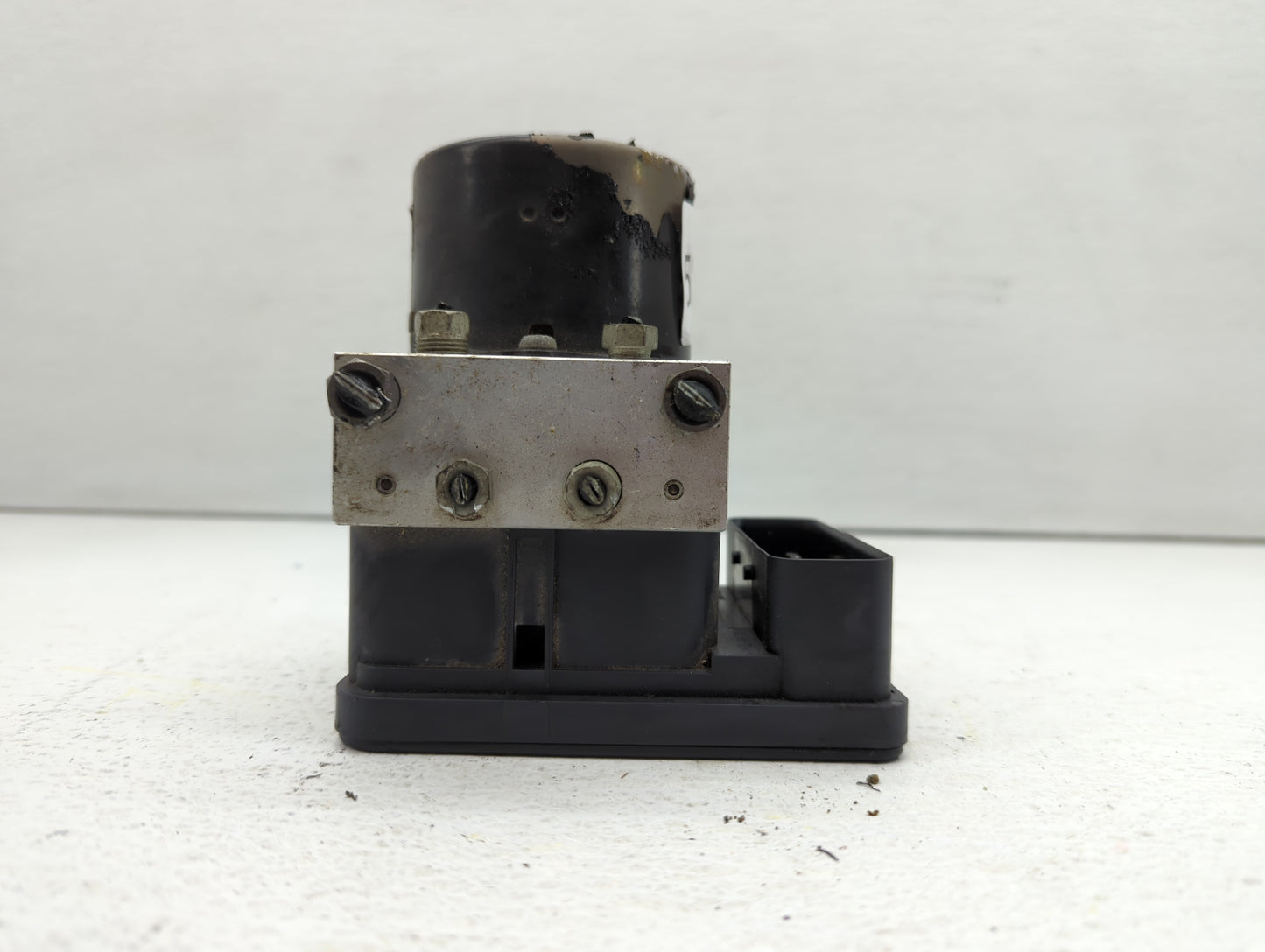 2011 Chevrolet V30 ABS Pump Control Module Replacement P/N:4N51-2C405-GC Fits OEM Used Auto Parts - Oemusedautoparts1.com
