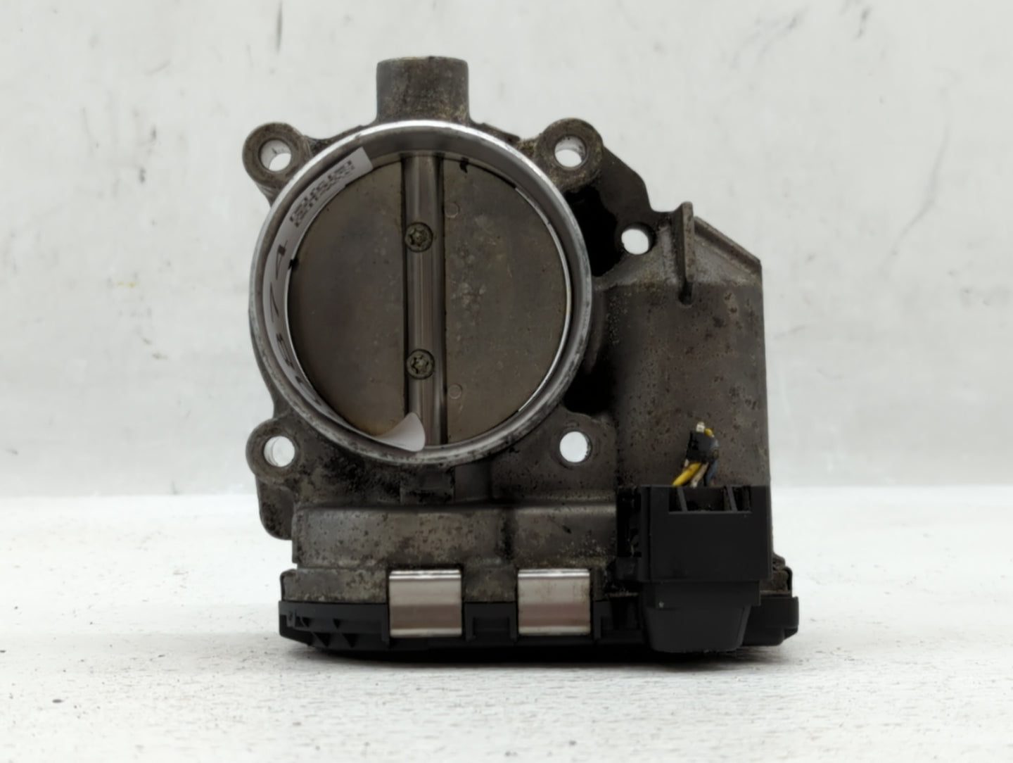 2011 Chevrolet V30 Throttle Body P/N:30711552 Fits OEM Used Auto Parts - Oemusedautoparts1.com