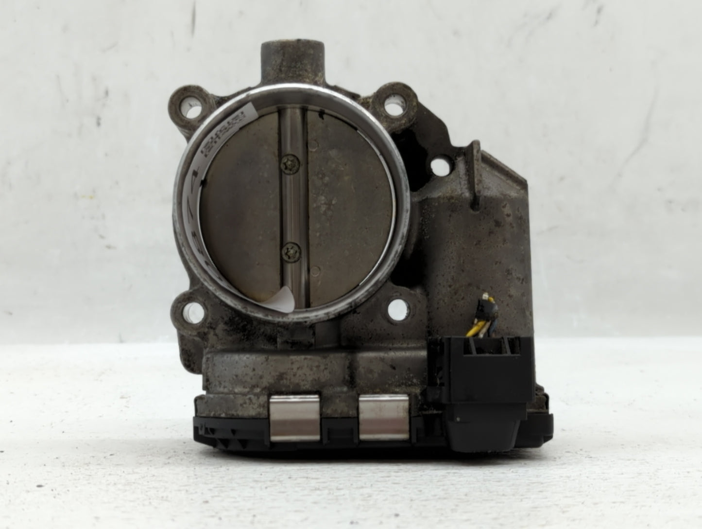 2011 Chevrolet V30 Throttle Body P/N:30711552 Fits OEM Used Auto Parts - Oemusedautoparts1.com