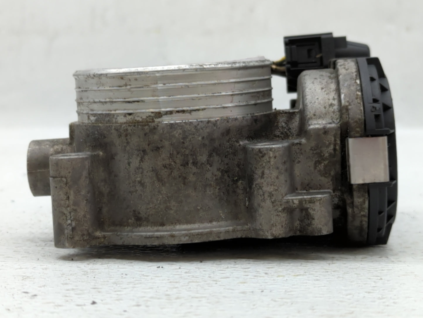2011 Chevrolet V30 Throttle Body P/N:30711552 Fits OEM Used Auto Parts - Oemusedautoparts1.com