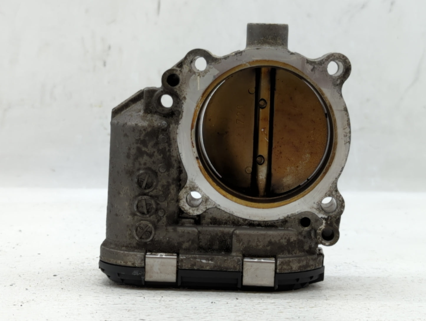 2011 Chevrolet V30 Throttle Body P/N:30711552 Fits OEM Used Auto Parts - Oemusedautoparts1.com