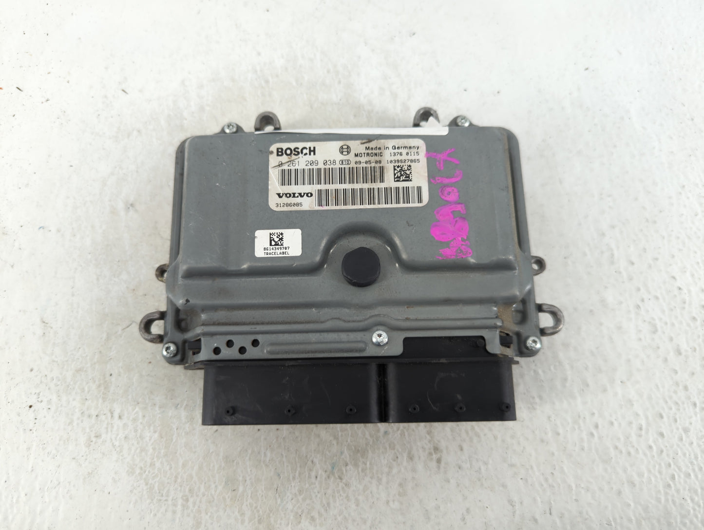2011 Chevrolet V30 PCM Engine Control Computer ECU ECM PCU OEM P/N:0 261 209 038 Fits OEM Used Auto Parts - Oemusedautoparts