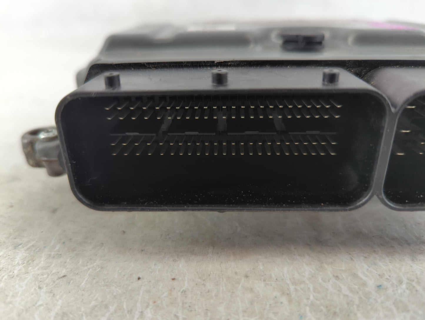 2011 Chevrolet V30 PCM Engine Control Computer ECU ECM PCU OEM P/N:0 261 209 038 Fits OEM Used Auto Parts - Oemusedautoparts