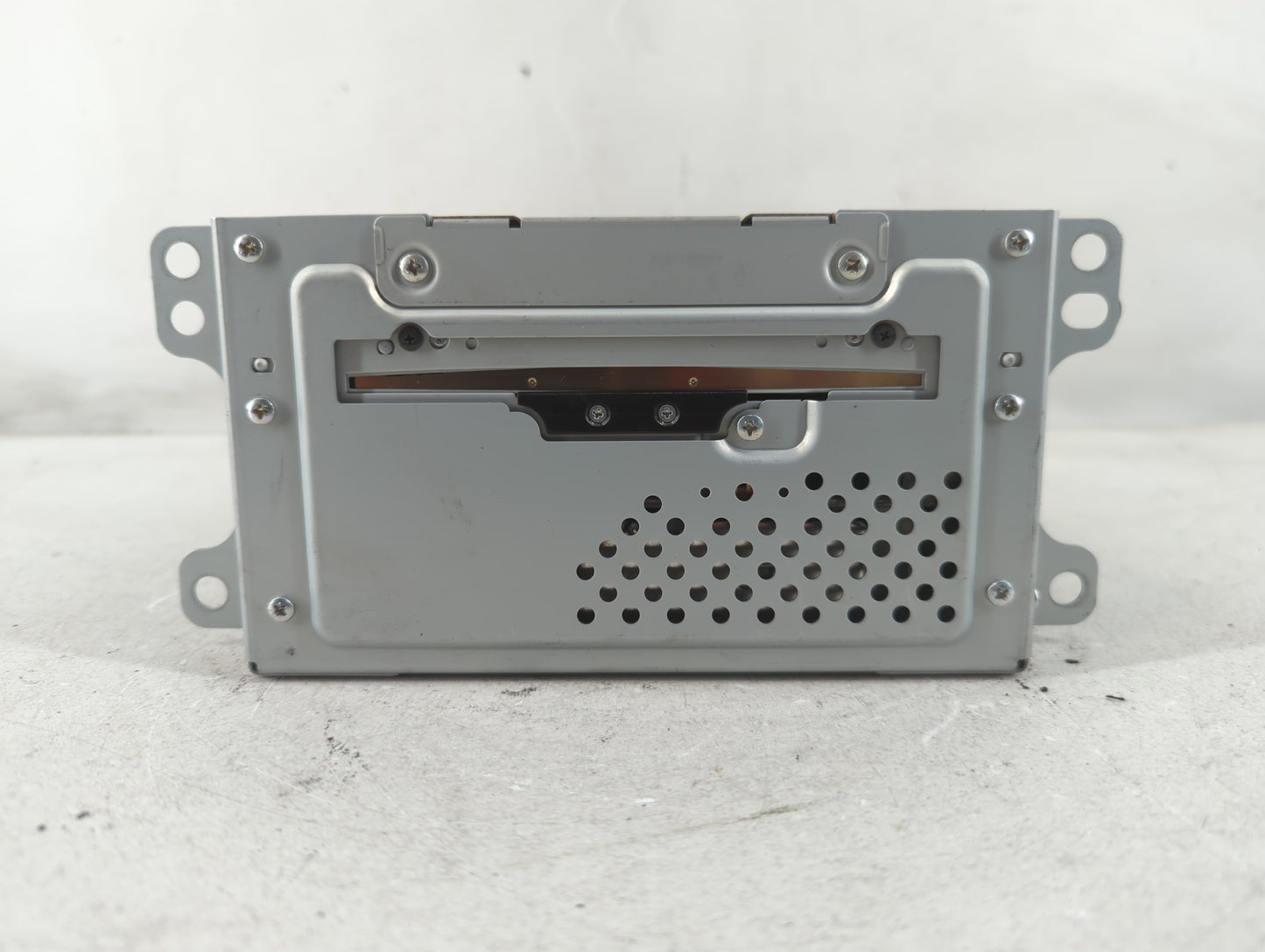 2011 Chevrolet Volt Radio AM FM Cd Player Receiver Replacement P/N:22783165 22850070 Fits OEM Used Auto Parts - Oemusedautop