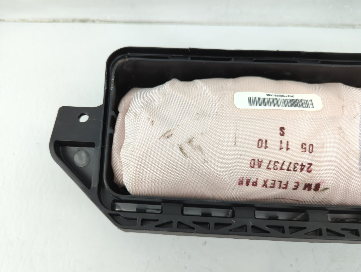 2011 Chevrolet Volt Air Bag Passenger Right Dashboard OEM P/N:4F3 X9U 2J Fits OEM Used Auto Parts - Oemusedautoparts1.com