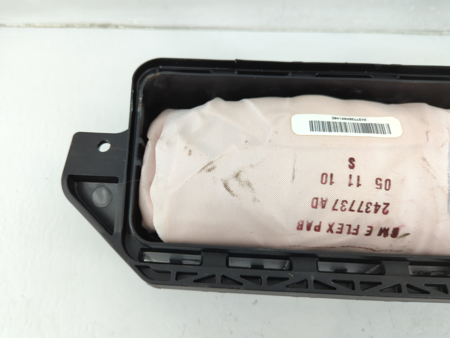 2011 Chevrolet Volt Air Bag Passenger Right Dashboard OEM P/N:4F3 X9U 2J Fits OEM Used Auto Parts - Oemusedautoparts1.com