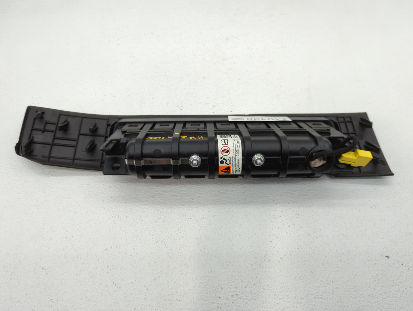 2011 Chevrolet Volt Air Bag Passenger Right Knee OEM P/N:22766428 Fits OEM Used Auto Parts - Oemusedautoparts1.com